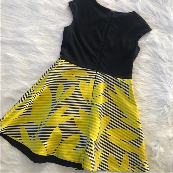 Young Versace Dress - Picture 4 of 4